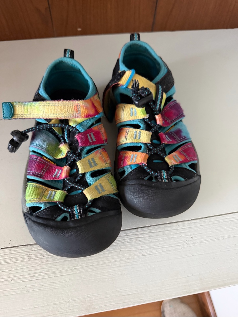 Keen Kids waterproof and washable Outdoor Sandals - Rainbow Straps